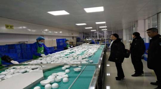 銅仁市開展餐飲具集中消毒服務單位專項檢查 消毒服務全覆蓋，食品安全零隱患